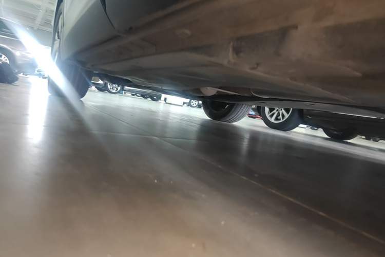 Used Volkswagen Tiguan L 2023 Restyled 330TSI Automatic Two-Wheel Drive R-Line Enhanced Comfort Version Left Side Sill