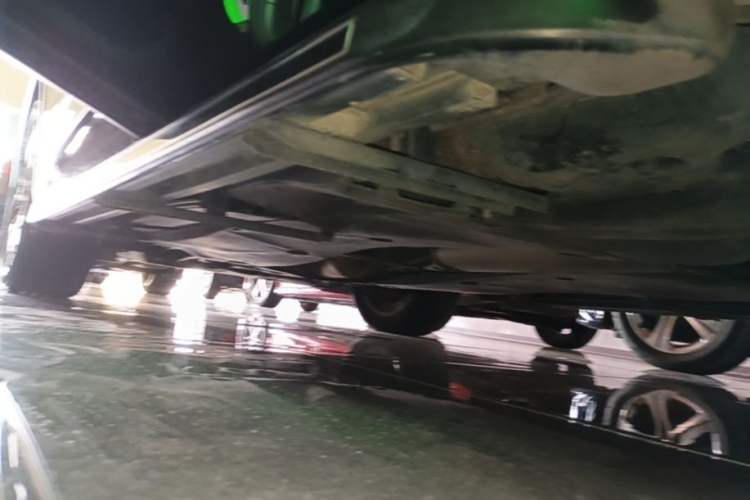Used Volkswagen Tiguan L 2023 330TSI Automatic Two-Wheel Drive R-Line Enjoyment Edition Left Side Sill