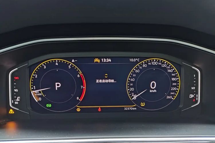 Used Volkswagen Tiguan L 2023 280TSI Automatic Two-Wheel Drive Trendy Innovation Limited Edition Odometer Close Up