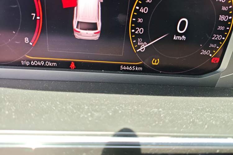 Used Volkswagen Tiguan L 2023 330TSI Automatic Two-Wheel Drive Smart Edition Odometer Close Up