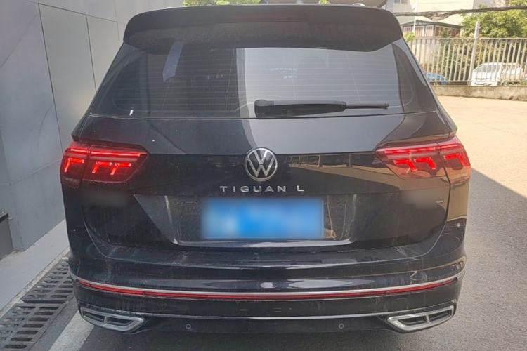 Used Volkswagen Tiguan L 2023 380TSI Automatic All-Wheel Drive R-Line Enhanced 7-Seater Rear