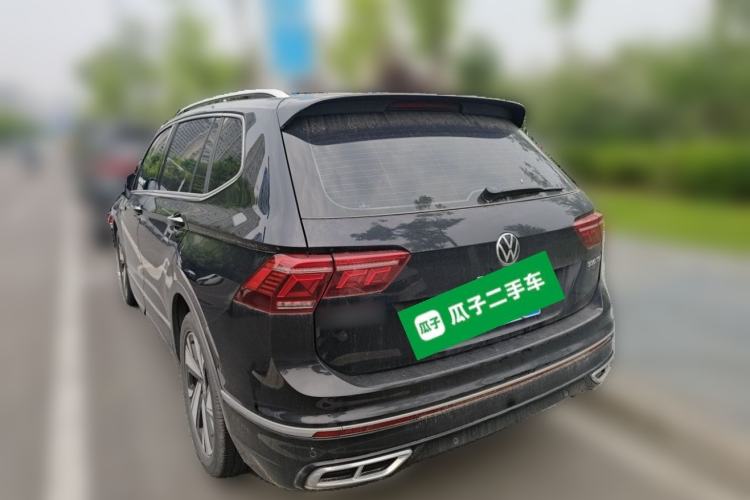 Used Volkswagen Tiguan L 2023 Restyled 330TSI Automatic Two-Wheel Drive R-Line Enhanced Comfort Version Rear Left 45 Deg