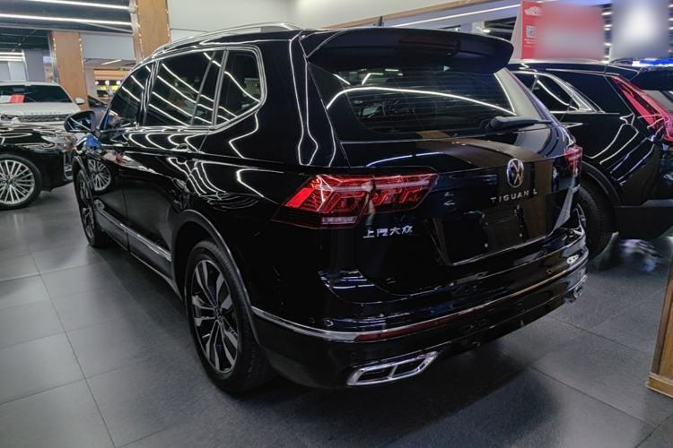 Used Volkswagen Tiguan L 2023 Restyled 330TSI Automatic Two-Wheel Drive R-Line Enhanced Comfort Version Rear Left 45 Deg