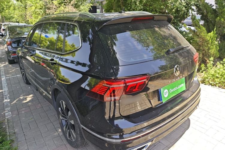 Used Volkswagen Tiguan L 2023 330TSI Automatic Two-Wheel Drive R-Line Enjoyment Edition Rear Left 45 Deg