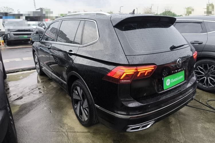 Used Volkswagen Tiguan L 2023 Facelift 380TSI Automatic All-Wheel Drive R-Line Flagship 7-Seater Rear Left 45 Deg