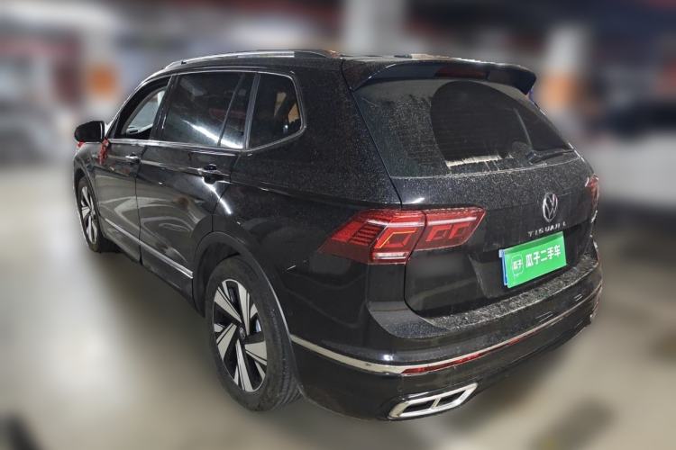 Used Volkswagen Tiguan L 2023 Restyled 330TSI Automatic Two-Wheel Drive R-Line Enhanced Comfort Version Rear Left 45 Deg