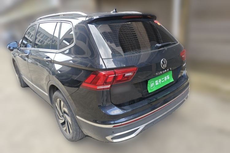 Used Volkswagen Tiguan L 2023 280TSI Automatic Two-Wheel Drive Trendy Innovation Limited Edition Rear Left 45 Deg