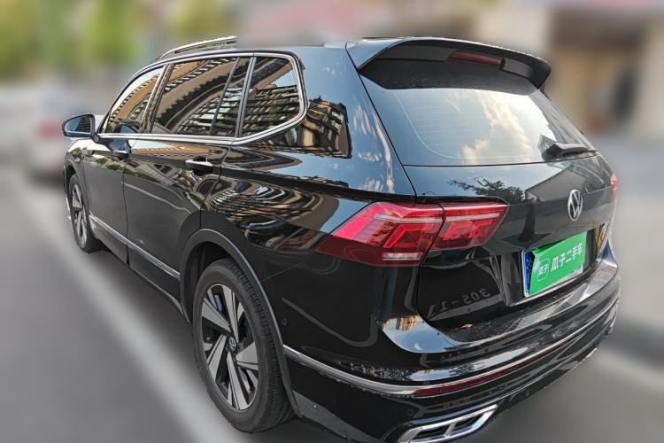Used Volkswagen Tiguan L 2023 Restyled 330TSI Automatic Two-Wheel Drive R-Line Enhanced Comfort Version Rear Left 45 Deg