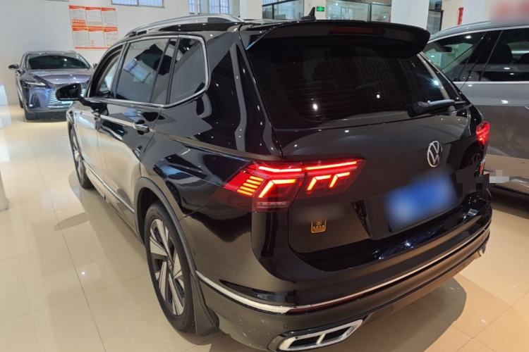 Used Volkswagen Tiguan L 2023 Restyled 330TSI Automatic Two-Wheel Drive R-Line Enhanced Comfort Version Rear Left 45 Deg