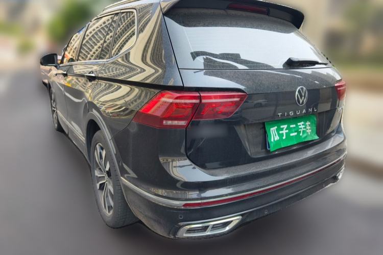 Used Volkswagen Tiguan L 2023 Restyled 330TSI Automatic Two-Wheel Drive R-Line Enhanced Comfort Version Rear Left 45 Deg