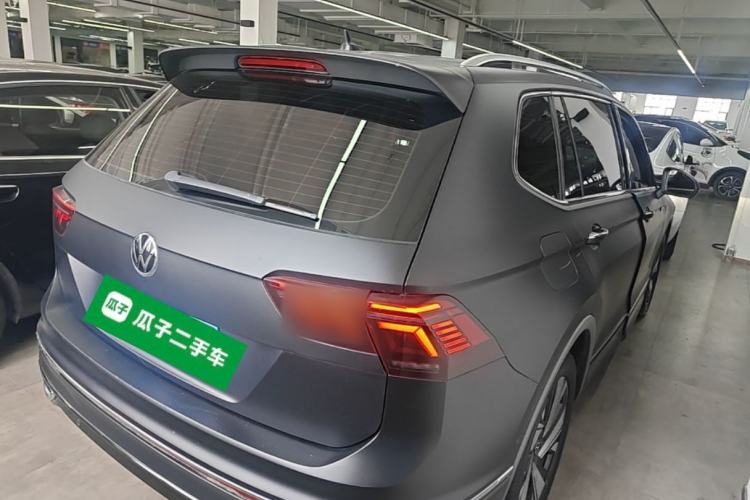 Used Volkswagen Tiguan L 2023 Restyled 330TSI Automatic Two-Wheel Drive R-Line Enhanced Comfort Version Rear Right 45 Deg