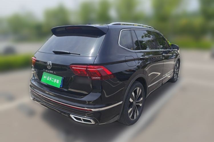 Used Volkswagen Tiguan L 2023 330TSI Automatic Two-Wheel Drive R-Line Enjoyment Edition Rear Right 45 Deg