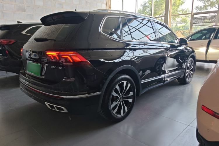 Used Volkswagen Tiguan L 2023 Restyled 330TSI Automatic Two-Wheel Drive R-Line Enhanced Comfort Version Rear Right 45 Deg