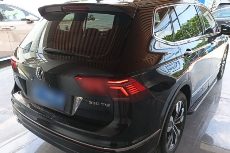 Used Volkswagen Tiguan L 2023 330TSI Automatic Two-Wheel Drive R-Line Enjoyment Edition Rear Right 45 Deg