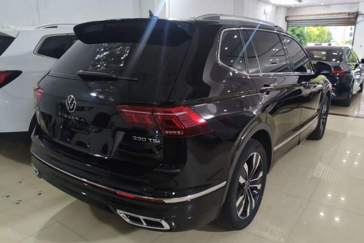 Used Volkswagen Tiguan L 2023 330TSI Automatic Two-Wheel Drive R-Line Enjoyment Edition Rear Right 45 Deg