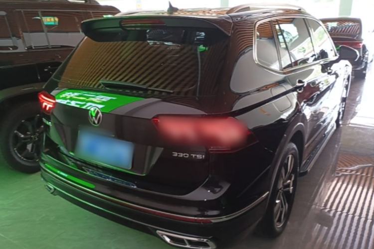 Used Volkswagen Tiguan L 2023 330TSI Automatic Two-Wheel Drive R-Line Enjoyment Edition Rear Right 45 Deg