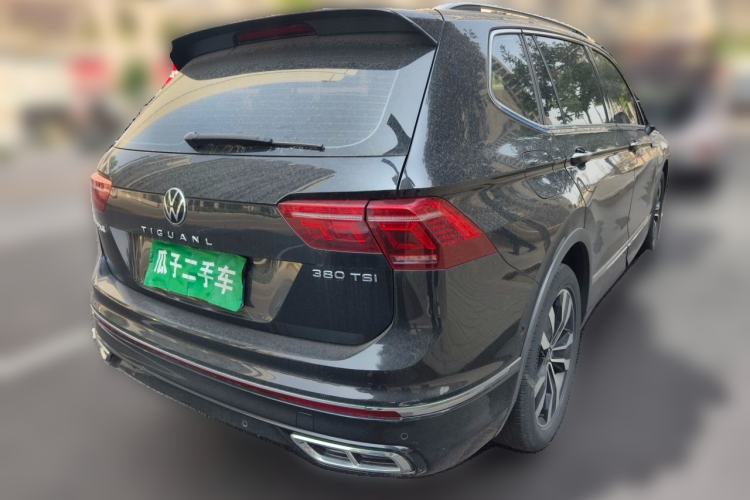 Used Volkswagen Tiguan L 2023 Restyled 330TSI Automatic Two-Wheel Drive R-Line Enhanced Comfort Version Rear Right 45 Deg