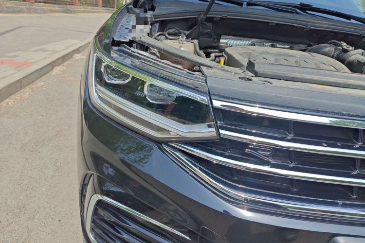Used Volkswagen Tiguan L 2023 Restyled 330TSI Automatic Two-Wheel Drive R-Line Flagship Edition Right Front Headlight