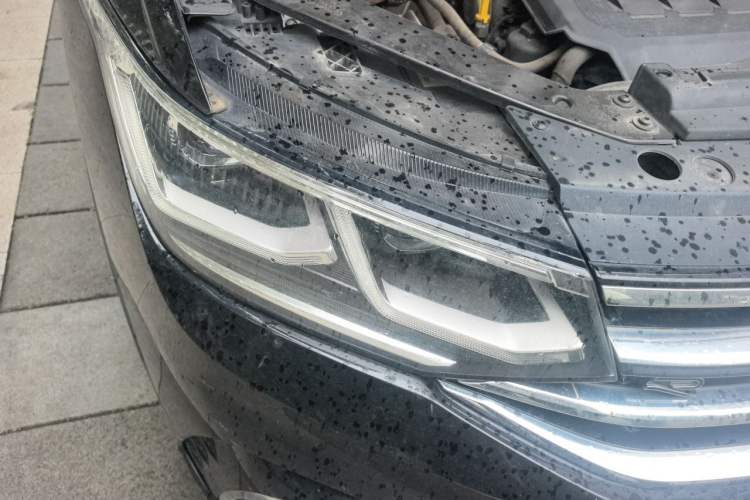 Used Volkswagen Tiguan L 2023 330TSI Automatic Two-Wheel Drive R-Line Flagship Edition Right Front Headlight