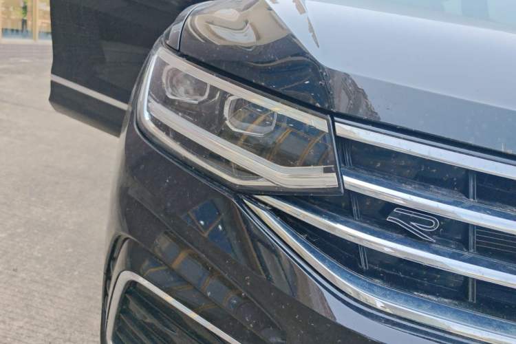 Used Volkswagen Tiguan L 2023 330TSI Automatic Two-Wheel Drive R-Line Enjoyment Edition Right Front Headlight