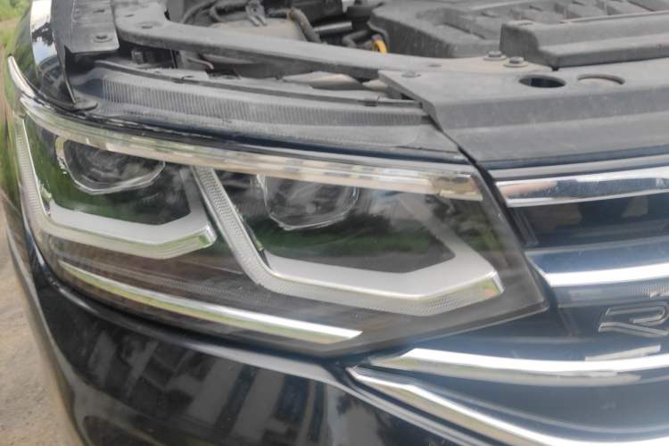 Used Volkswagen Tiguan L 2023 Restyled 330TSI Automatic Two-Wheel Drive R-Line Flagship Edition Right Front Headlight