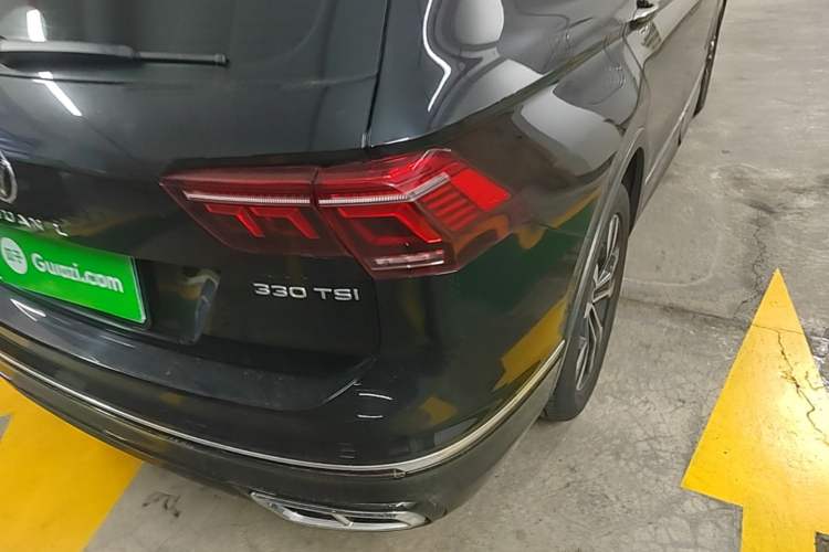 Used Volkswagen Tiguan L 2023 330TSI Automatic Two-Wheel Drive R-Line Enjoyment Edition Right Rear Taillight