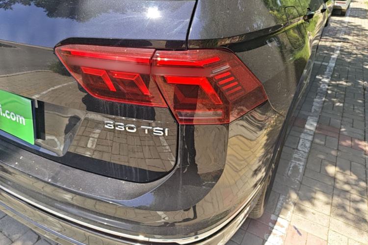 Used Volkswagen Tiguan L 2023 330TSI Automatic Two-Wheel Drive R-Line Enjoyment Edition Right Rear Taillight