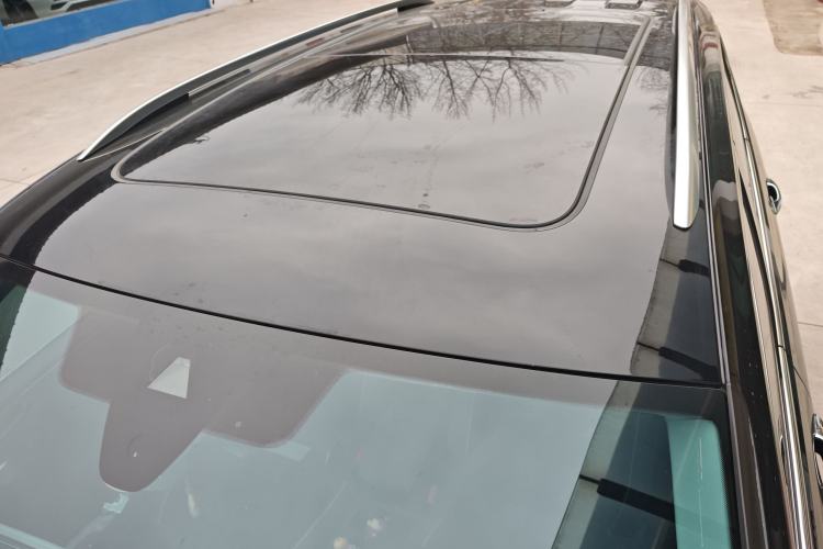 Used Volkswagen Tiguan L 2023 330TSI Automatic Two-Wheel Drive R-Line Enjoyment Edition Roof