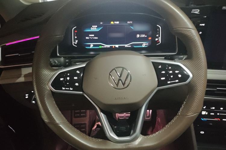 Used Volkswagen Tiguan L 2023 330TSI Automatic Two-Wheel Drive R-Line Enjoyment Edition Steering Wheel