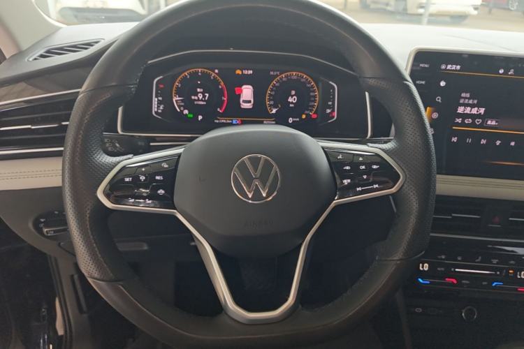 Used Volkswagen Tiguan L 2023 Revised Version 330TSI Automatic Two-Wheel Drive Smart Enjoyment Edition Steering Wheel