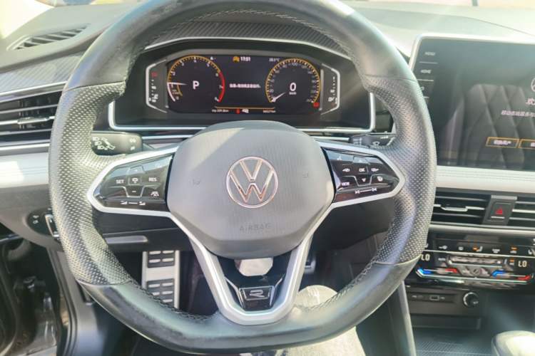 Used Volkswagen Tiguan L 2023 330TSI Automatic Two-Wheel Drive R-Line Enjoyment Edition Steering Wheel