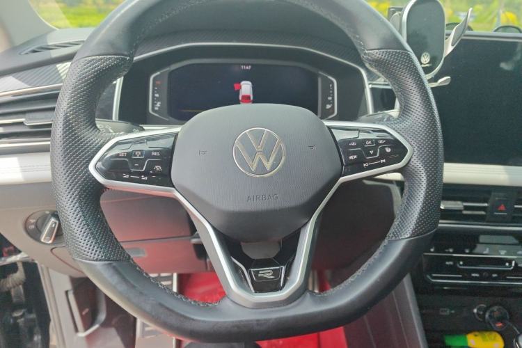 Used Volkswagen Tiguan L 2023 330TSI Automatic Two-Wheel Drive R-Line Enjoyment Edition Steering Wheel