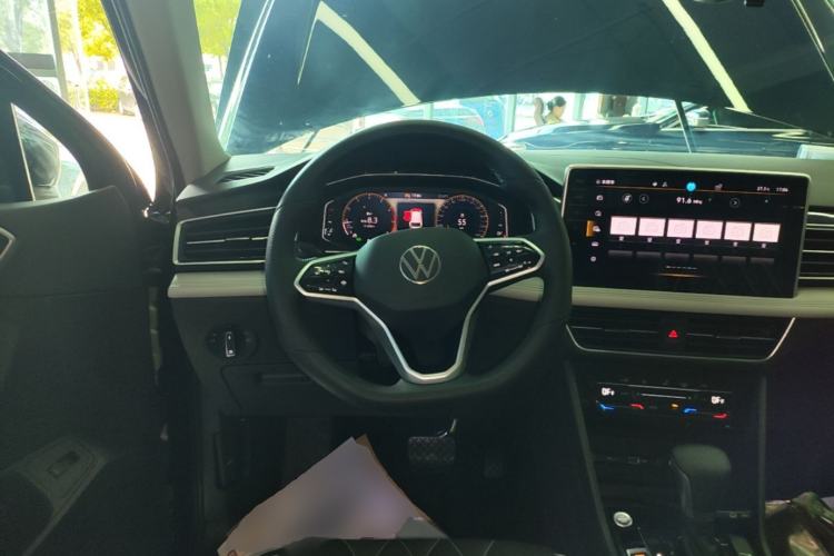 Used Volkswagen Tiguan L 2023 Revised Version 330TSI Automatic Two-Wheel Drive Smart Enjoyment Edition Steering Wheel