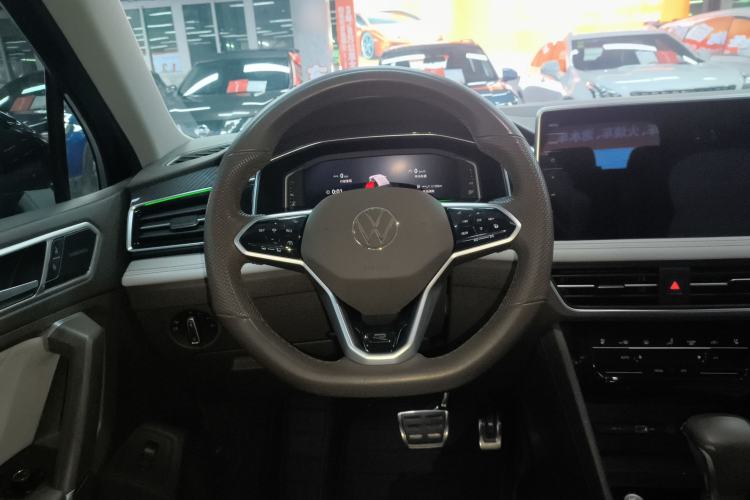 Used Volkswagen Tiguan L 2023 330TSI Automatic Two-Wheel Drive R-Line Flagship Edition Steering Wheel