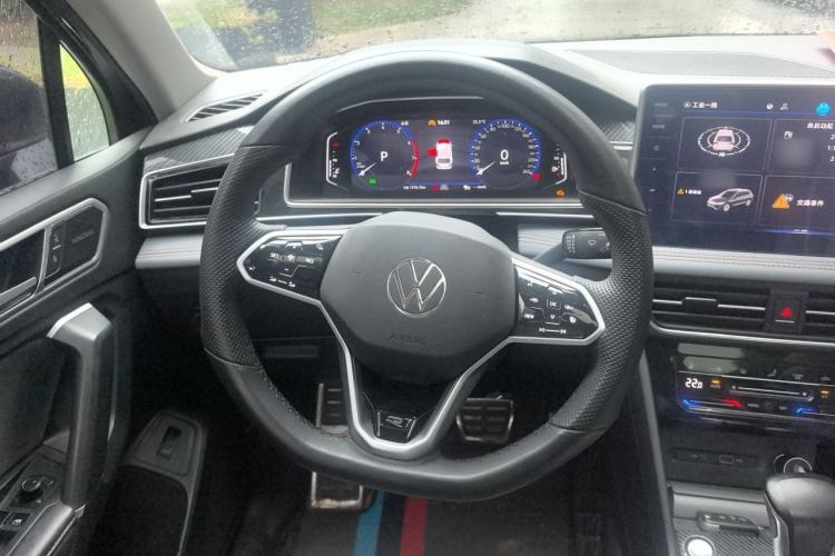 Used Volkswagen Tiguan L 2023 330TSI Automatic Two-Wheel Drive R-Line Flagship Edition Steering Wheel