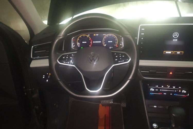 Used Volkswagen Tiguan L 2023 300TSI Automatic Two-Wheel Drive Smart Edition Steering Wheel