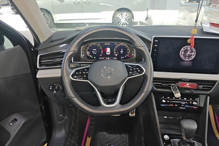 Used Volkswagen Tiguan L 2023 Restyled 330TSI Automatic Two-Wheel Drive R-Line Enhanced Comfort Version Steering Wheel