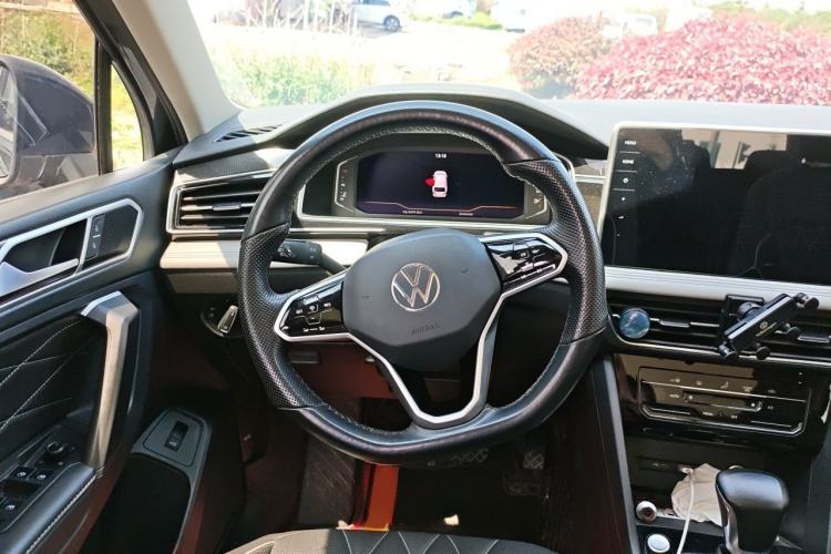 Used Volkswagen Tiguan L 2023 330TSI Automatic Two-Wheel Drive Smart Edition Steering Wheel