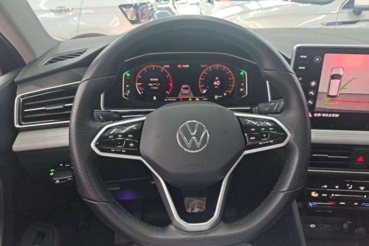 Used Volkswagen Tiguan L 2023 Revised Version 330TSI Automatic Two-Wheel Drive Smart Enjoyment Edition Steering Wheel