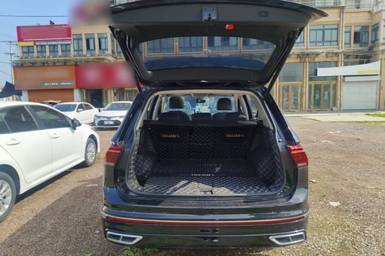 Used Volkswagen Tiguan L 2023 330TSI Automatic Two-Wheel Drive R-Line Enjoyment Edition Trunk