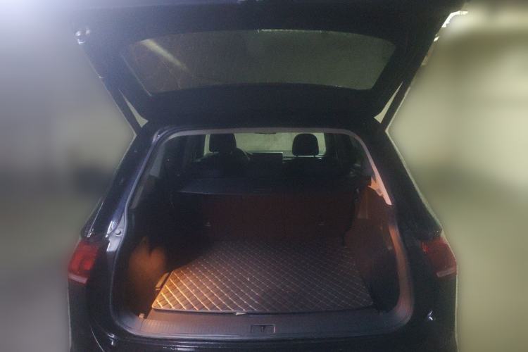 Used Volkswagen Tiguan L 2023 300TSI Automatic Two-Wheel Drive Smart Edition Trunk