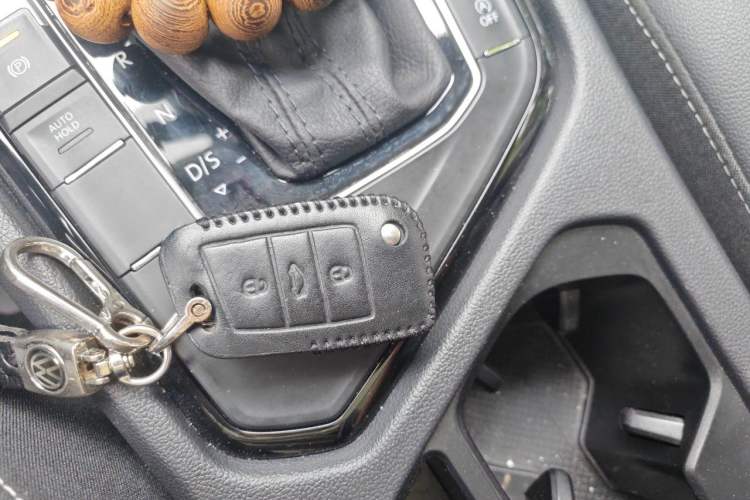 Used Volkswagen Tiguan L 2023 300TSI Automatic Two-Wheel Drive Smart Edition Vehicle Key