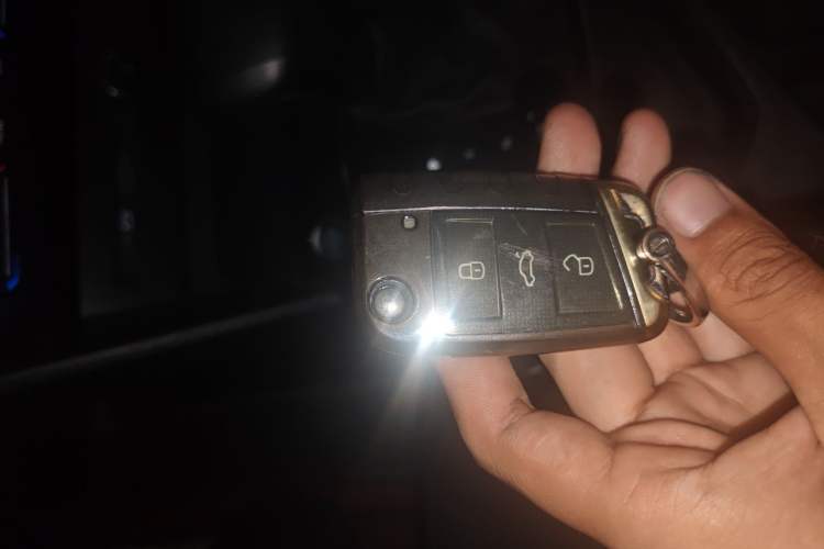 Used Volkswagen Tiguan L 2023 300TSI Automatic Two-Wheel Drive Smart Edition Vehicle Key