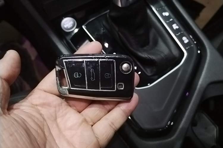 Used Volkswagen Tiguan L 2023 330TSI Automatic Two-Wheel Drive R-Line Enjoyment Edition Vehicle Key