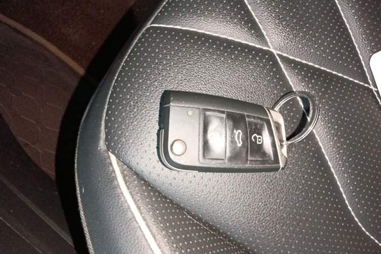 Used Volkswagen Tiguan L 2023 330TSI Automatic Two-Wheel Drive R-Line Enjoyment Edition Vehicle Key