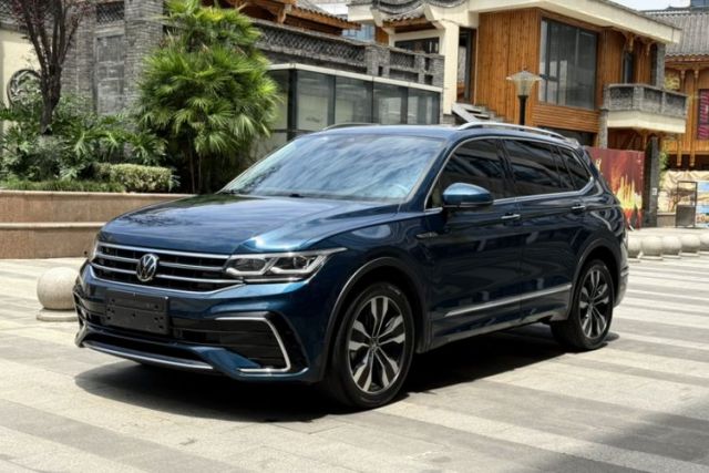 Used Volkswagen Tiguan L 2023 380TSI Automatic All-Wheel Drive R-Line Flagship 7-Seater