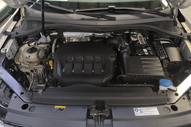 Used Volkswagen Tiguan L 2023 330TSI Automatic Two-Wheel Drive R-Line Enjoyment Edition Engine Bay