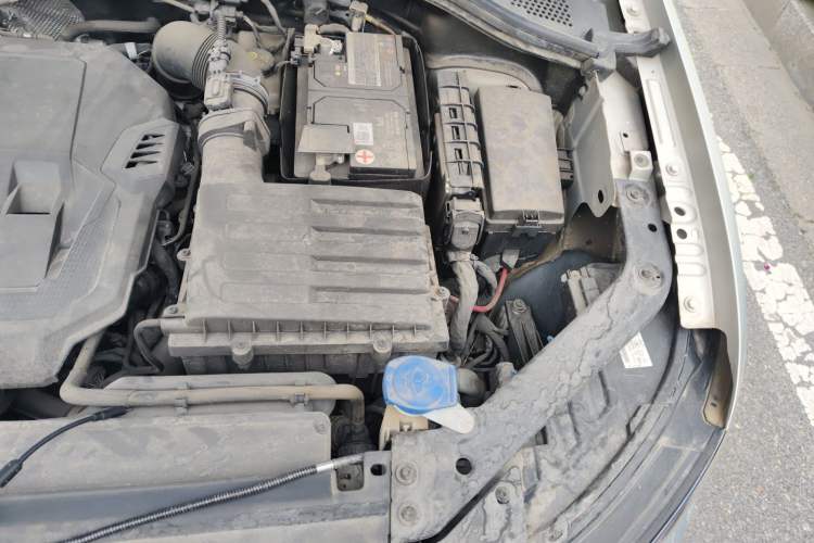 Used Volkswagen Tiguan L 2023 330TSI Automatic Two-Wheel Drive R-Line Enjoyment Edition Engine Bay Left