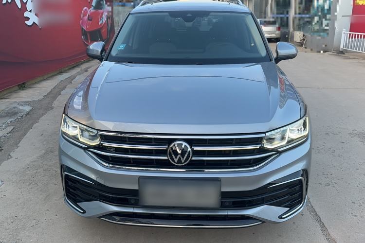 Used Volkswagen Tiguan L 2023 330TSI Automatic Two-Wheel Drive R-Line Flagship Edition Exterior 1