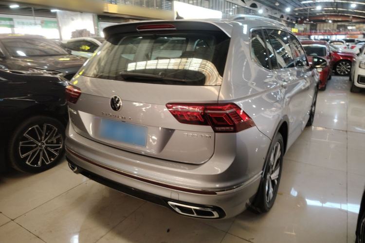 Used Volkswagen Tiguan L 2023 Restyled 330TSI Automatic Two-Wheel Drive R-Line Flagship Edition Exterior 5